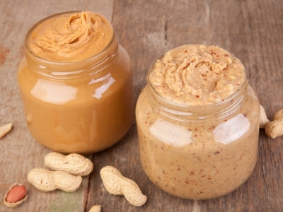 Creamy vs Crunchy Peanut Butter 